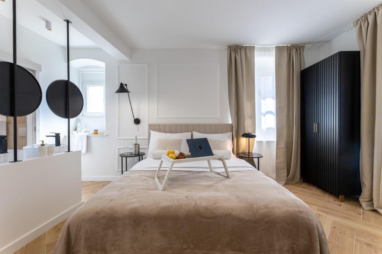 Palace Luxury Suites Split Exterior foto