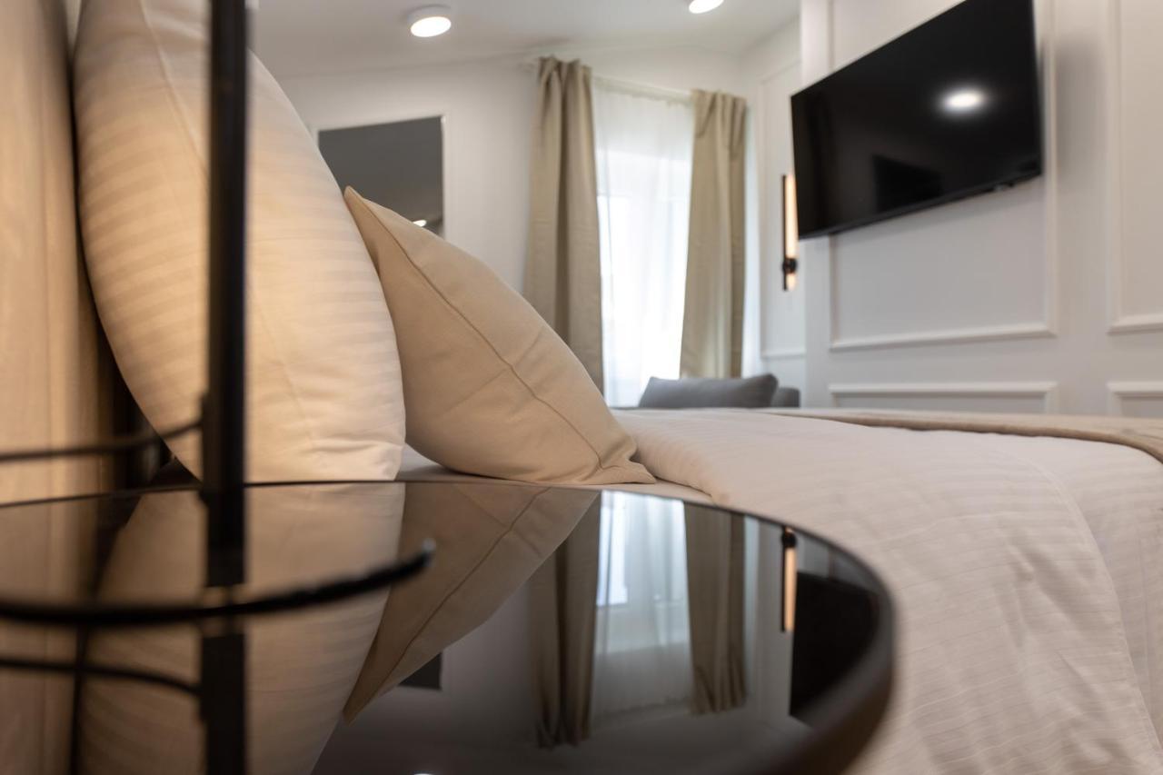 Palace Luxury Suites Split Exterior foto