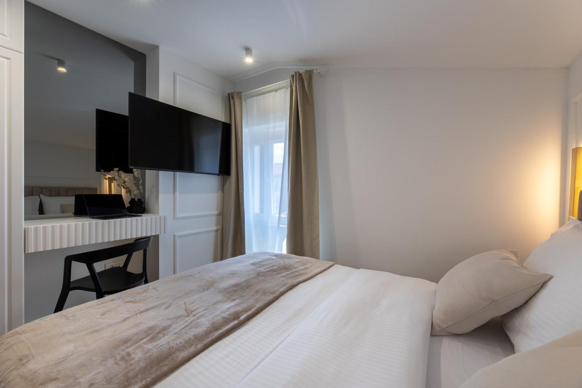 Palace Luxury Suites Split Exterior foto