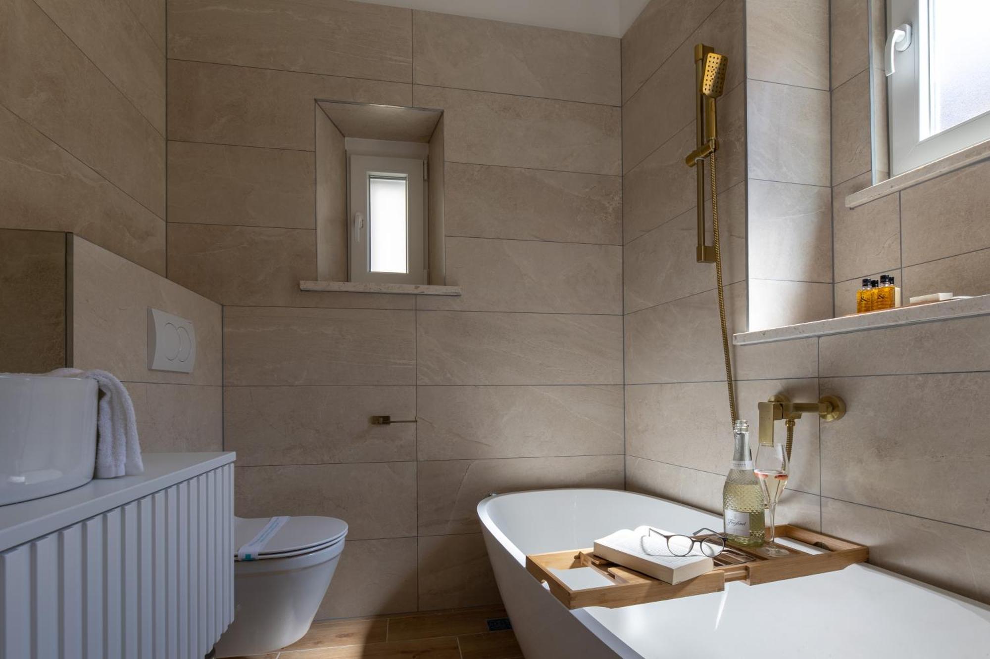 Palace Luxury Suites Split Exterior foto